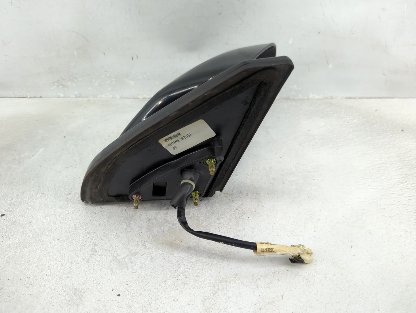 2005-2008 Pontiac Vibe Passenger Side View Mirror - Right Door Mirror OEM Used - Oemusedautoparts1.com