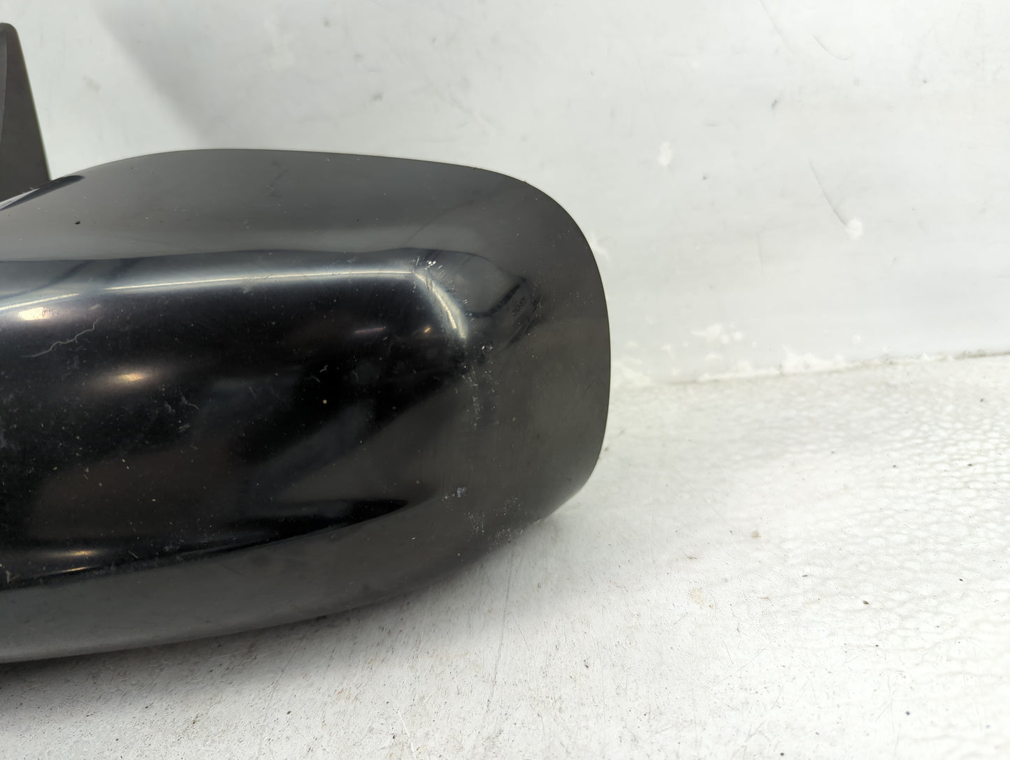 2005-2008 Pontiac Vibe Driver Side View Mirror - Left Door Mirror OEM Used - Oemusedautoparts1.com