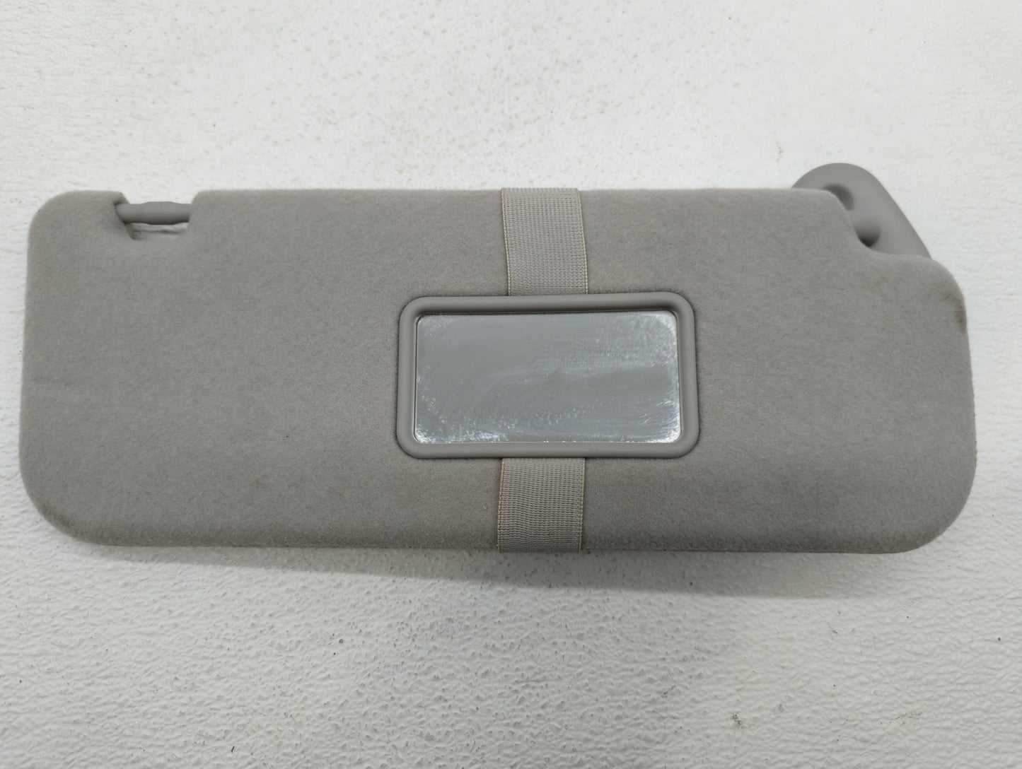 2005-2008 Pontiac Vibe Sun Visor Shade Replacement Passenger Right Mirror Fits Fits 2005 2006 2007 2008 OEM Used Auto Parts 