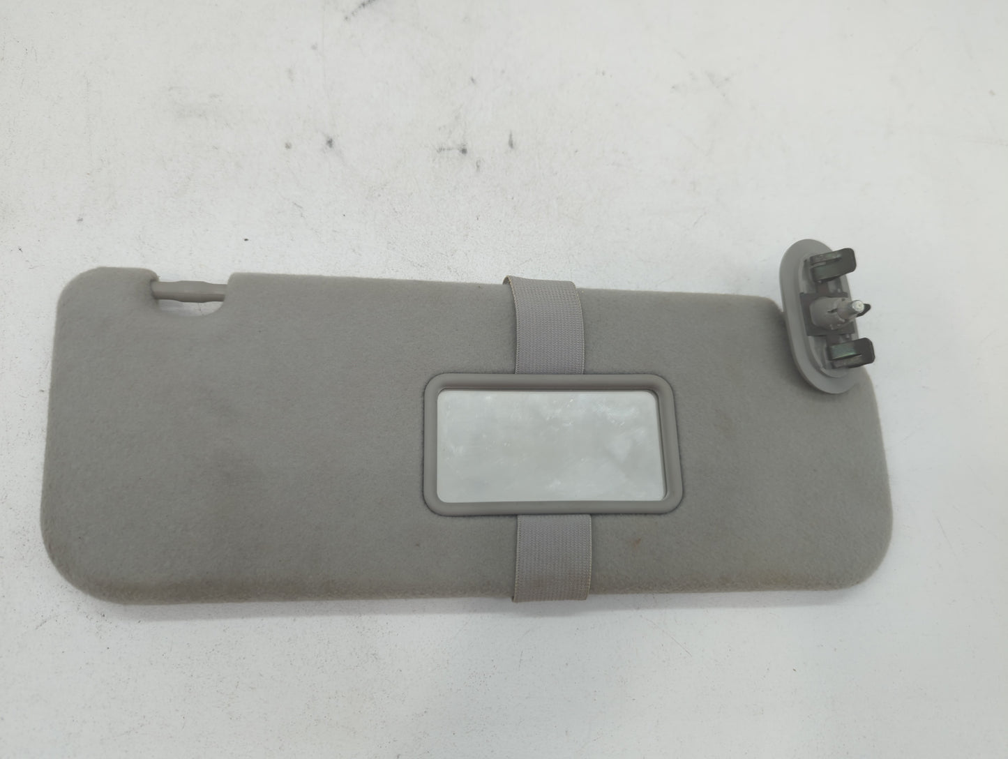 2005-2008 Pontiac Vibe Sun Visor Shade Replacement Passenger Right Mirror Fits Fits 2005 2006 2007 2008 OEM Used Auto Parts 