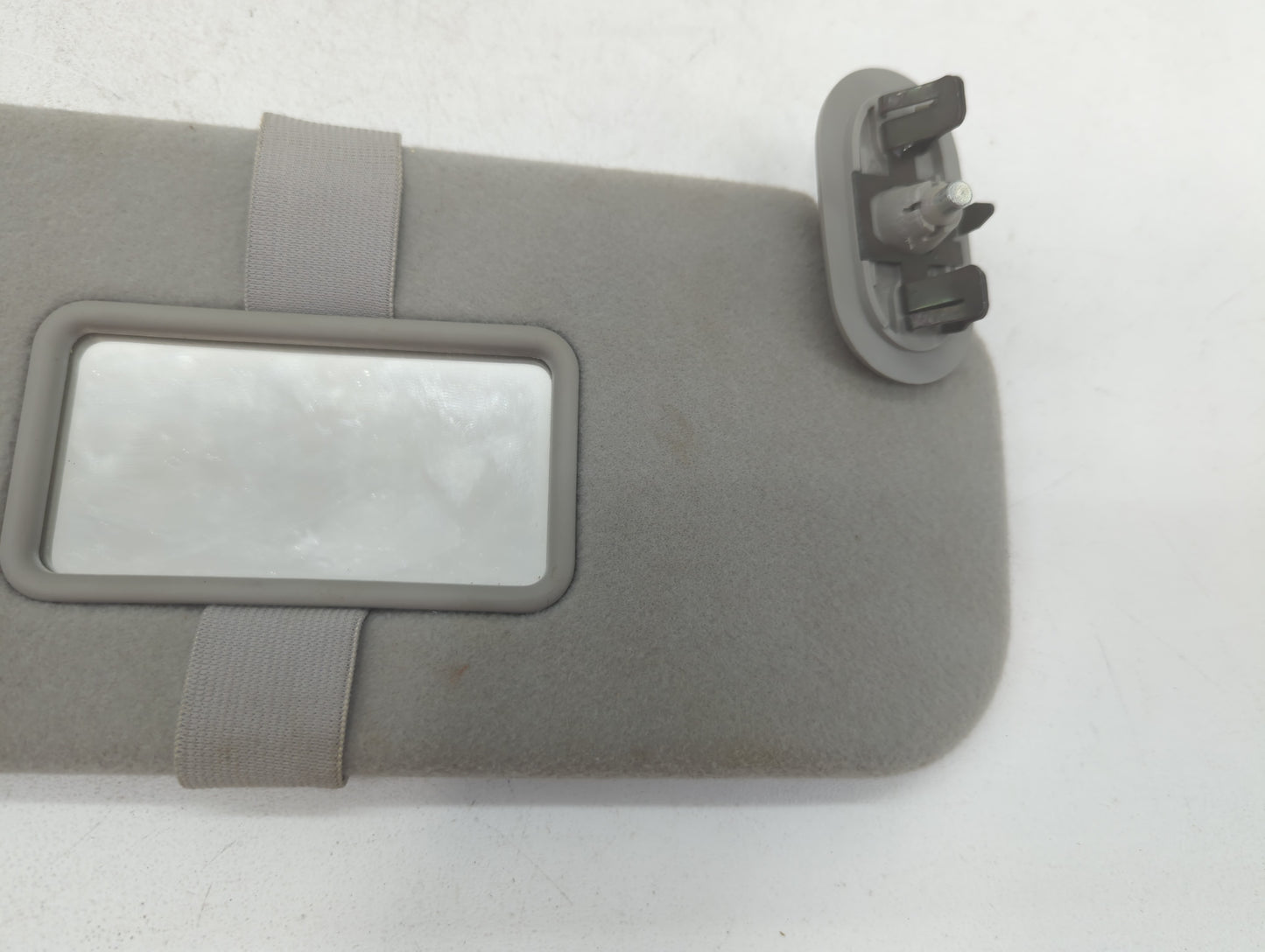 2005-2008 Pontiac Vibe Sun Visor Shade Replacement Passenger Right Mirror Fits Fits 2005 2006 2007 2008 OEM Used Auto Parts 