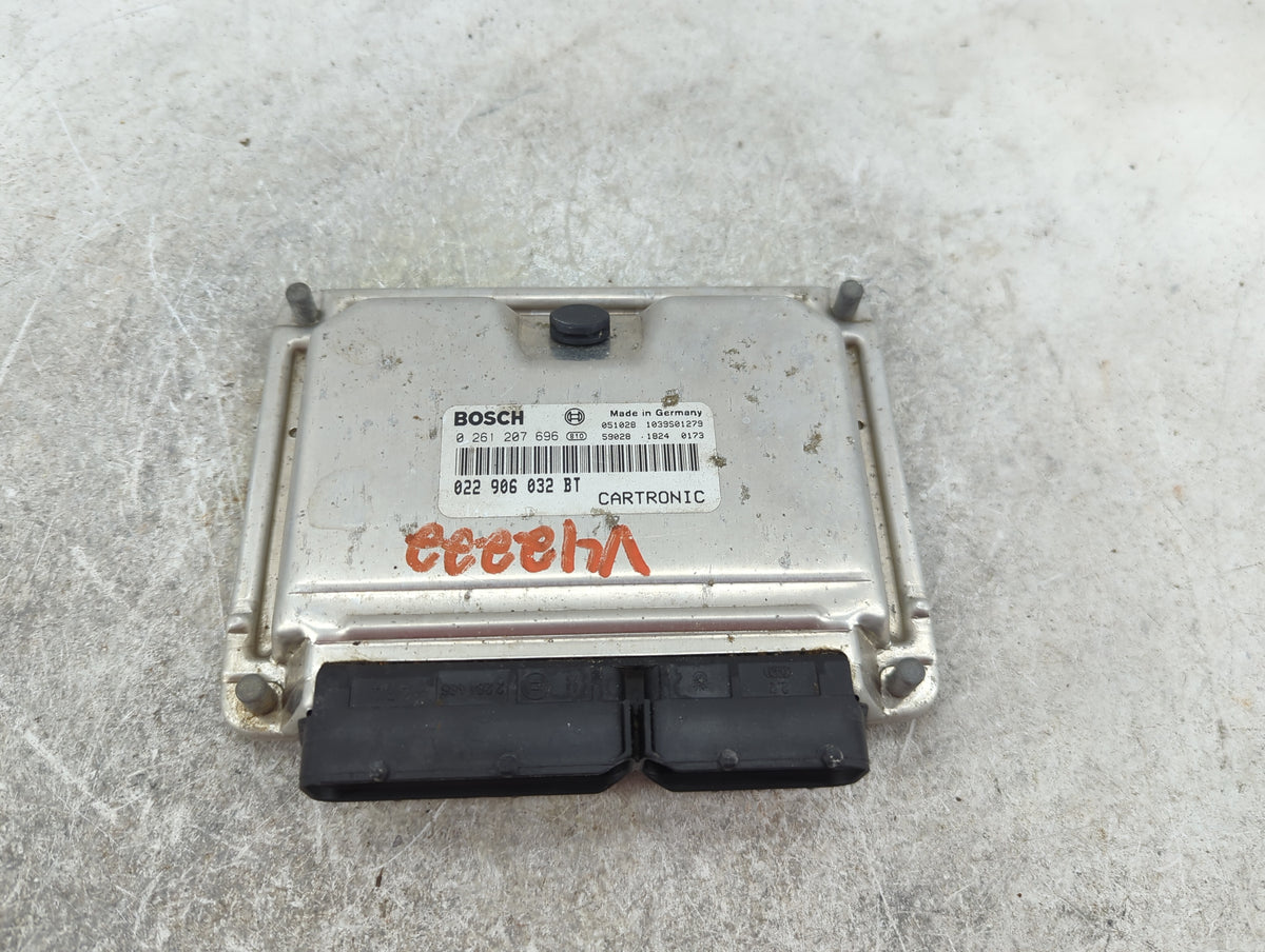 2003-2006 Porsche Cayenne PCM Engine Control Computer ECU ECM PCU OEM P/N:0261207696 022906032BT Fits Fits 2003 2004 2005 20