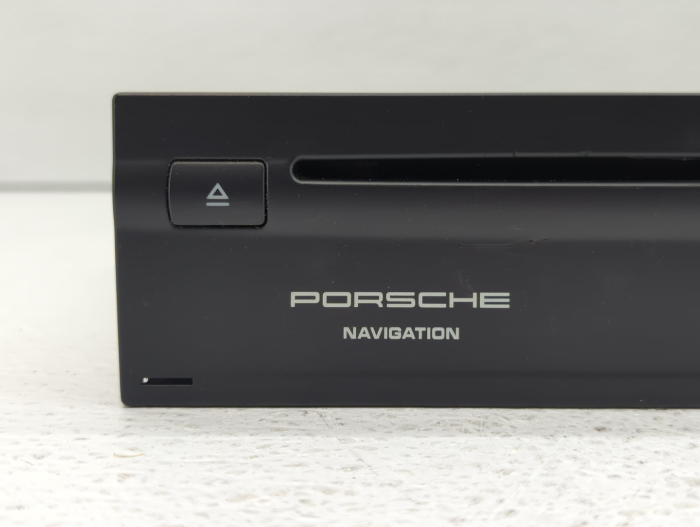 2006 Porsche Cayenne Radio AM FM Cd Player Receiver Replacement P/N:7L5 919 969 C Fits OEM Used Auto Parts - Oemusedautopart
