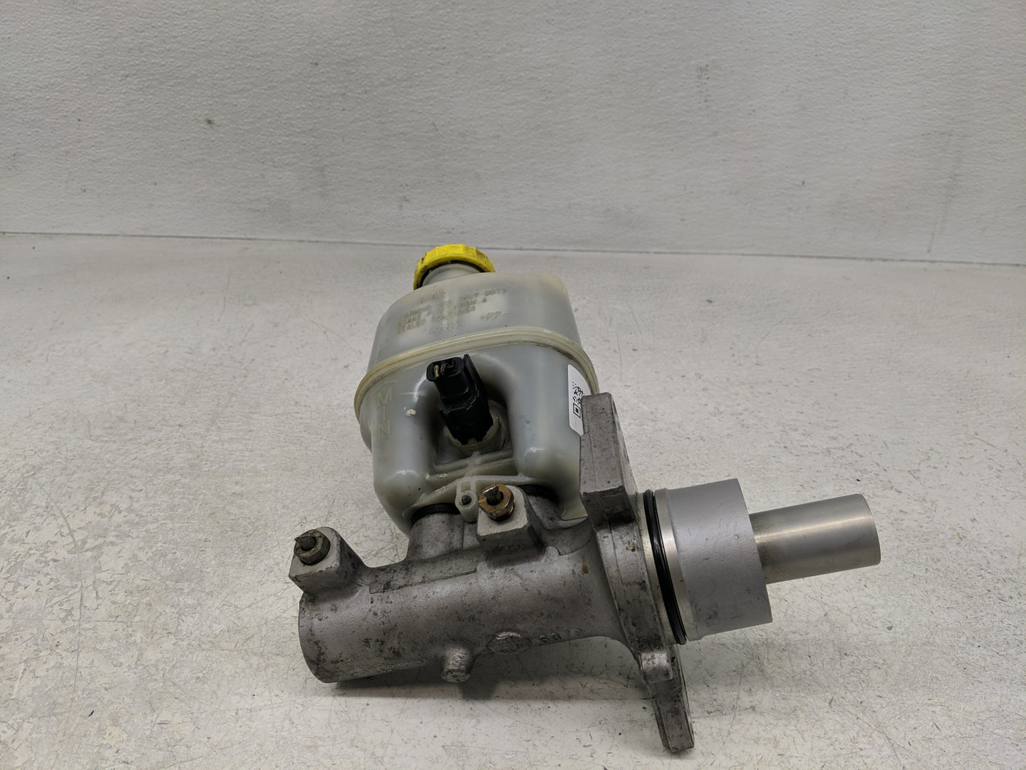 Ram 1500 Brake Master Cylinder - Oemusedautoparts1.com