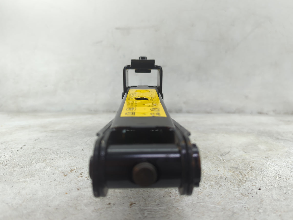 2006 Rover Range Rover Sport Spare Scissor Car Jack - Oemusedautoparts1.com