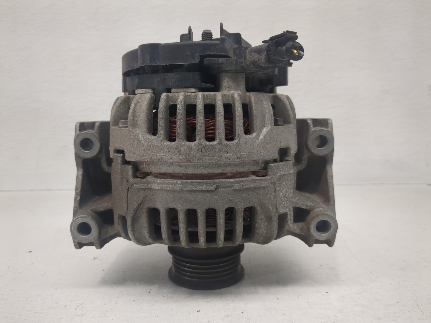 2005-2011 Saab 9-3 Alternator Replacement Generator Charging Assembly Engine OEM P/N:127 62 730 0 124 425 056 Fits OEM Used 