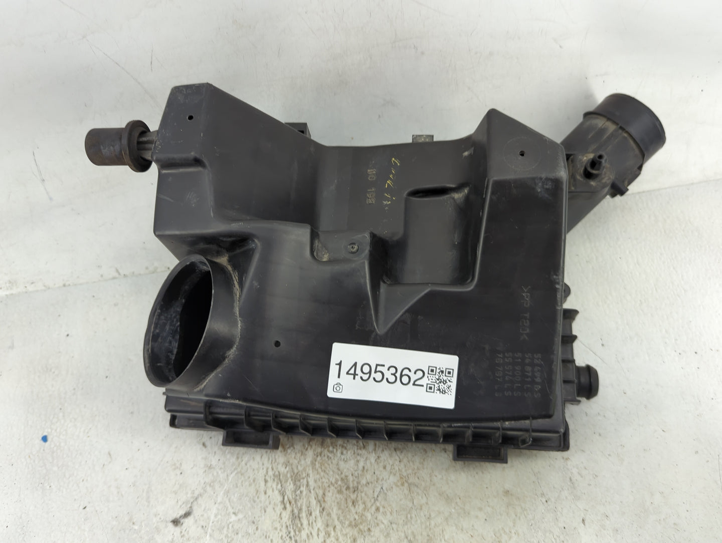 2009-2011 Saab 9-3 Air Cleaner Intake-duct Hose Tube - Oemusedautoparts1.com