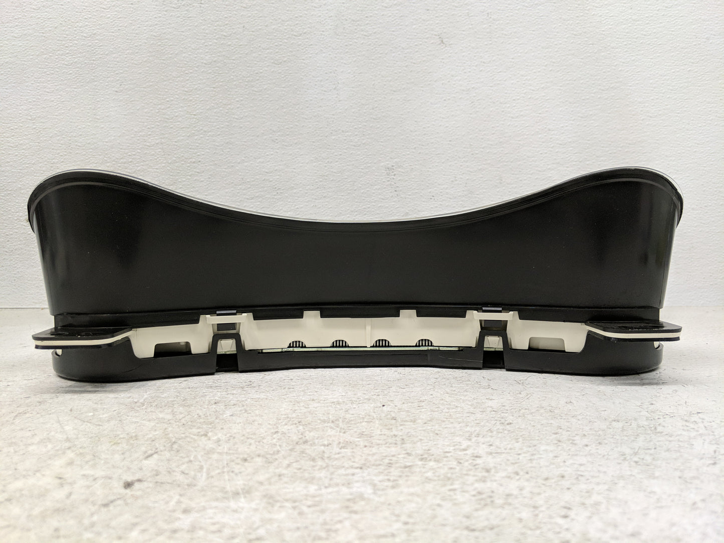 2006 Saab 9-7x Instrument Cluster Speedometer Gauges P/N:15140614 Fits OEM Used Auto Parts - Oemusedautoparts1.com