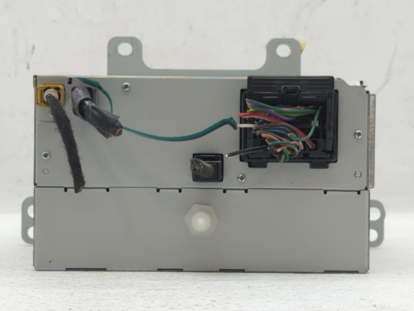 2005-2009 Saab 9-7x Am Fm Cd Player Radio Receiver - Oemusedautoparts1.com