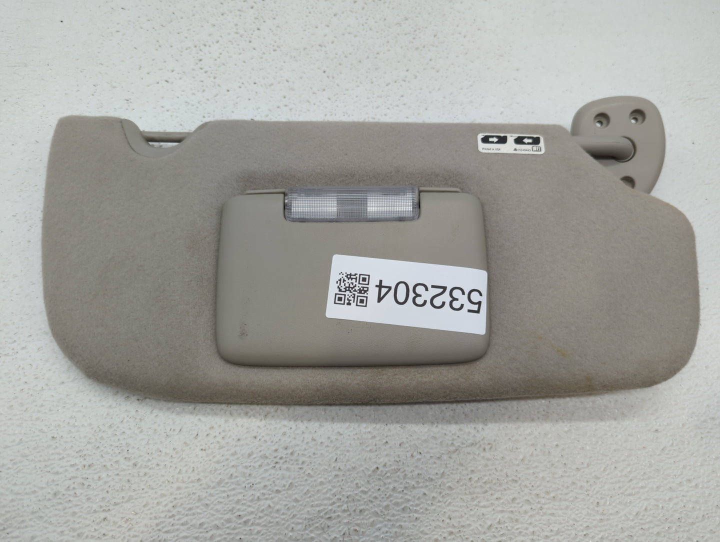 2006 Saab 9-7x Sun Visor Shade Replacement Passenger Right Mirror Fits OEM Used Auto Parts - Oemusedautoparts1.com