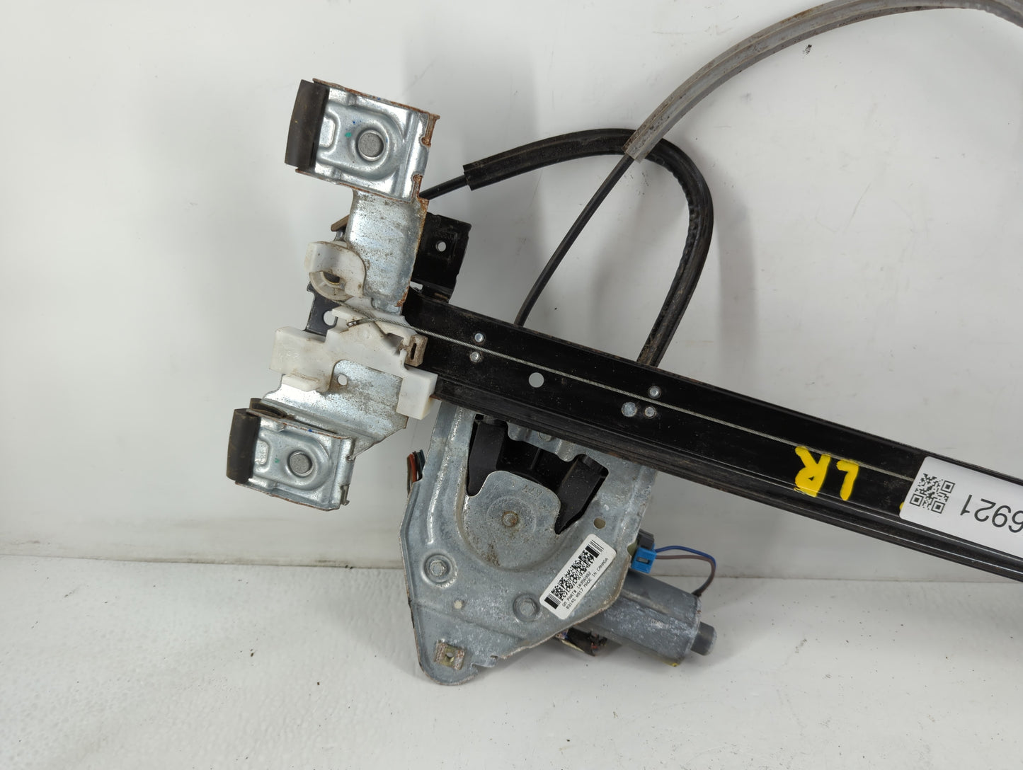 2005-2009 Saab 9-7x Driver Rear Left Power Window Motor - Oemusedautoparts1.com