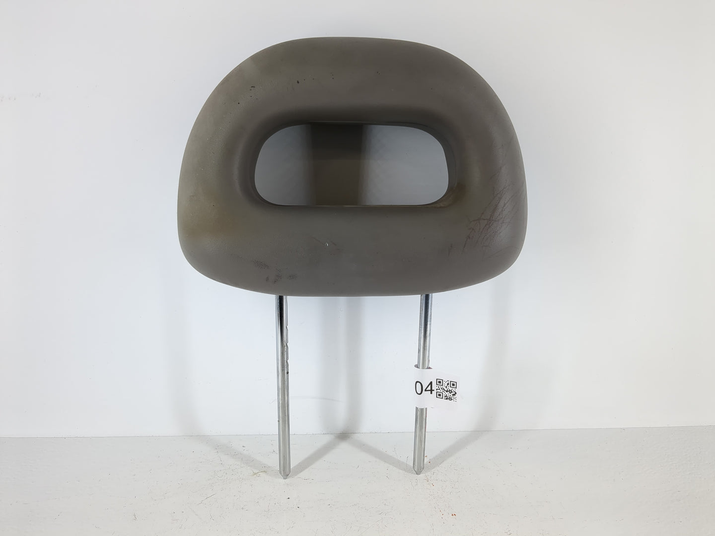 2005-2007 Saturn Ion Headrest Head Rest Front Driver Passenger Seat Fits Fits 2005 2006 2007 OEM Used Auto Parts - Oemusedau