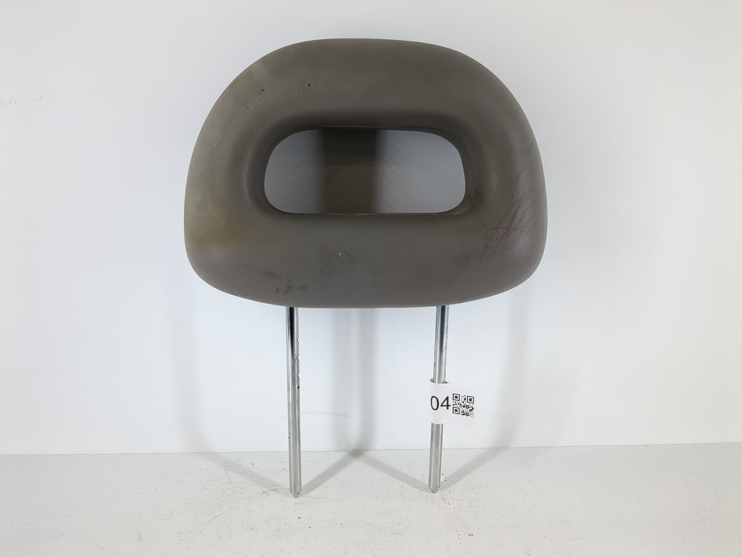 2005-2007 Saturn Ion Headrest Head Rest Front Driver Passenger Seat Fits Fits 2005 2006 2007 OEM Used Auto Parts - Oemusedau