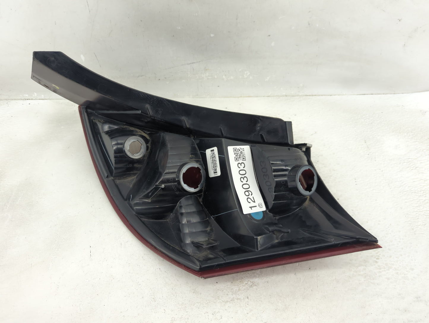 2003-2007 Saturn Ion Tail Light Assembly Driver Left OEM P/N:22723024 Fits Fits 2003 2004 2005 2006 2007 OEM Used Auto Parts
