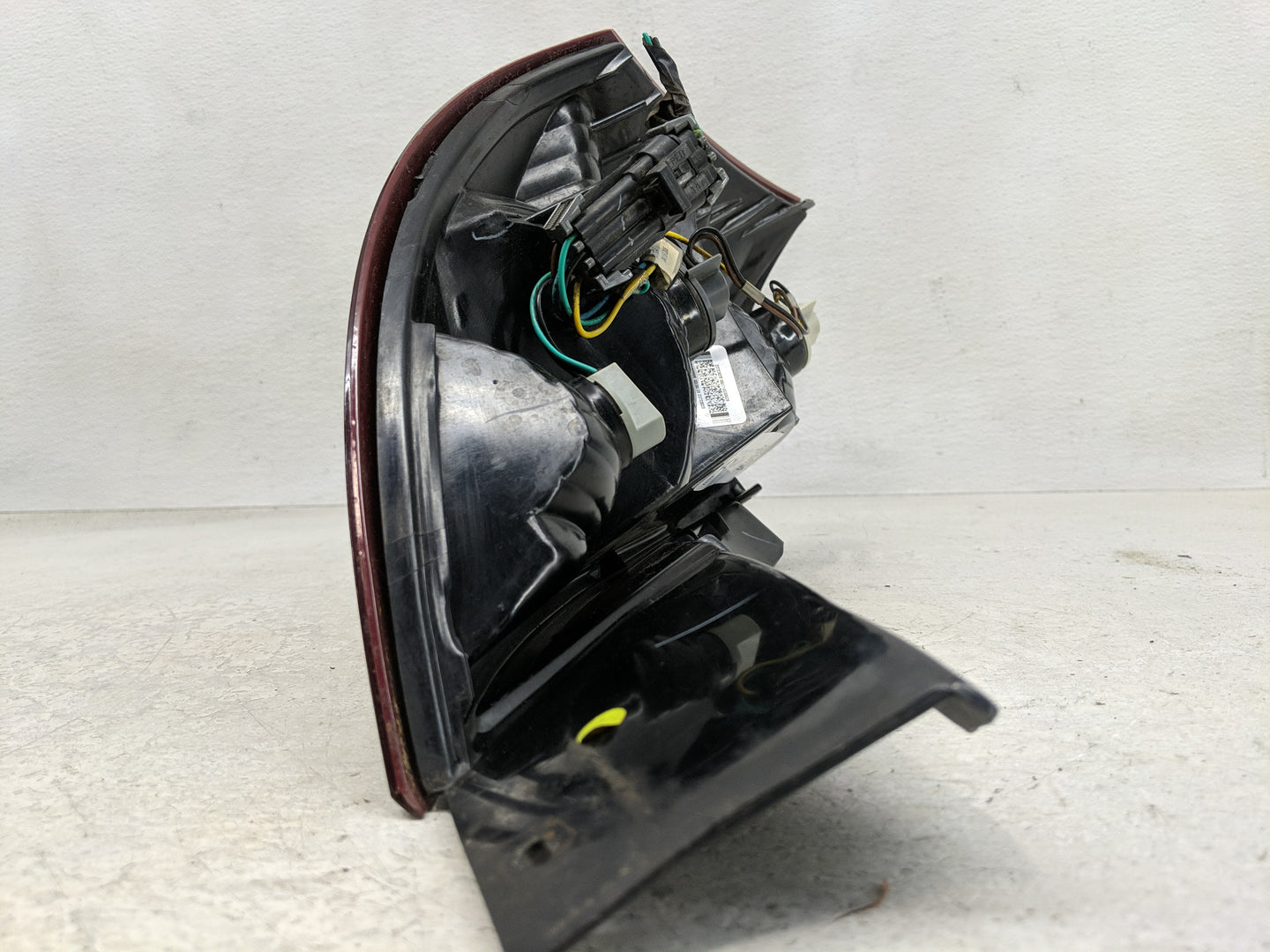 2003-2007 Saturn Ion Tail Light Assembly Passenger Right OEM Fits Fits 2003 2004 2005 2006 2007 OEM Used Auto Parts - Oemuse