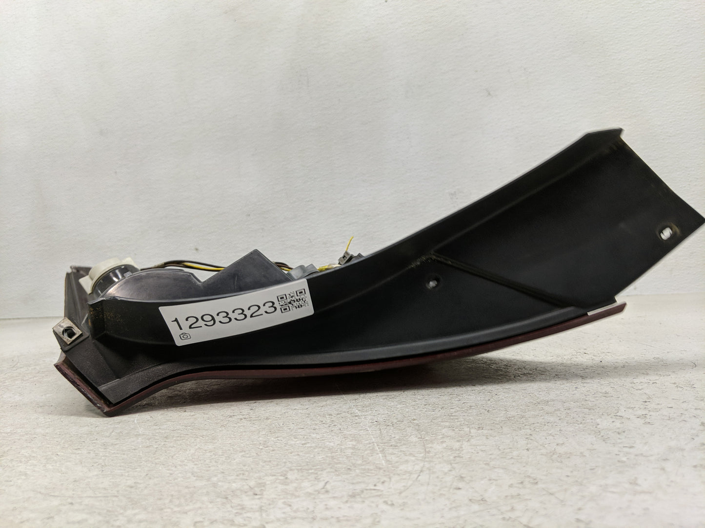 2003-2007 Saturn Ion Tail Light Assembly Driver Left OEM P/N:16530981 Fits Fits 2003 2004 2005 2006 2007 OEM Used Auto Parts
