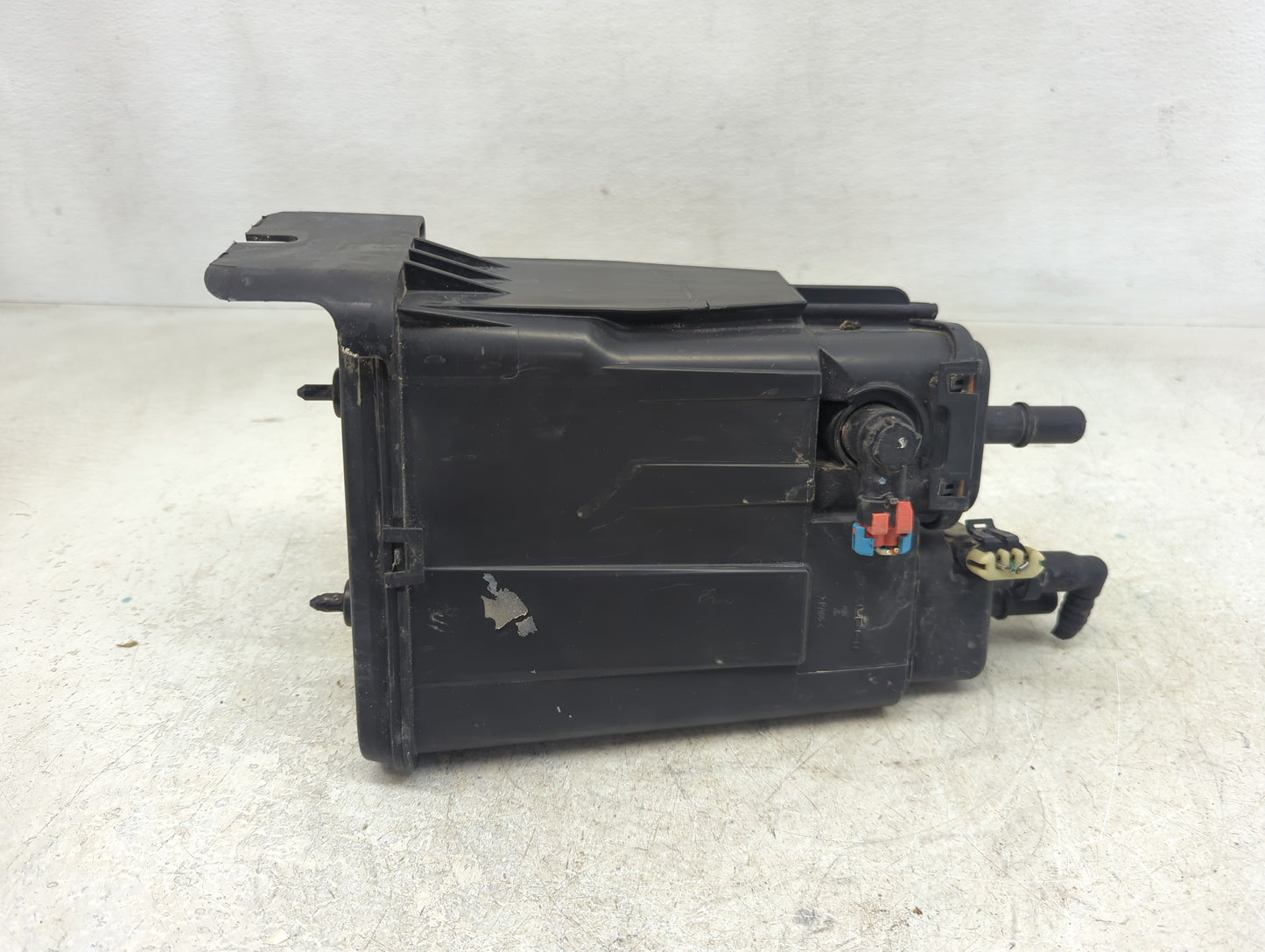 2006 Saturn Ion Fuel Vapor Charcoal Canister - Oemusedautoparts1.com