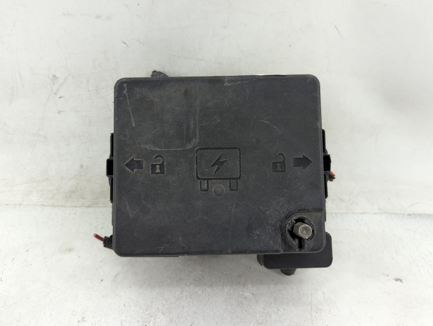 2006 Saturn Ion Fusebox Fuse Box Panel Relay Module P/N:13530414 15819063 Fits OEM Used Auto Parts - Oemusedautoparts1.com