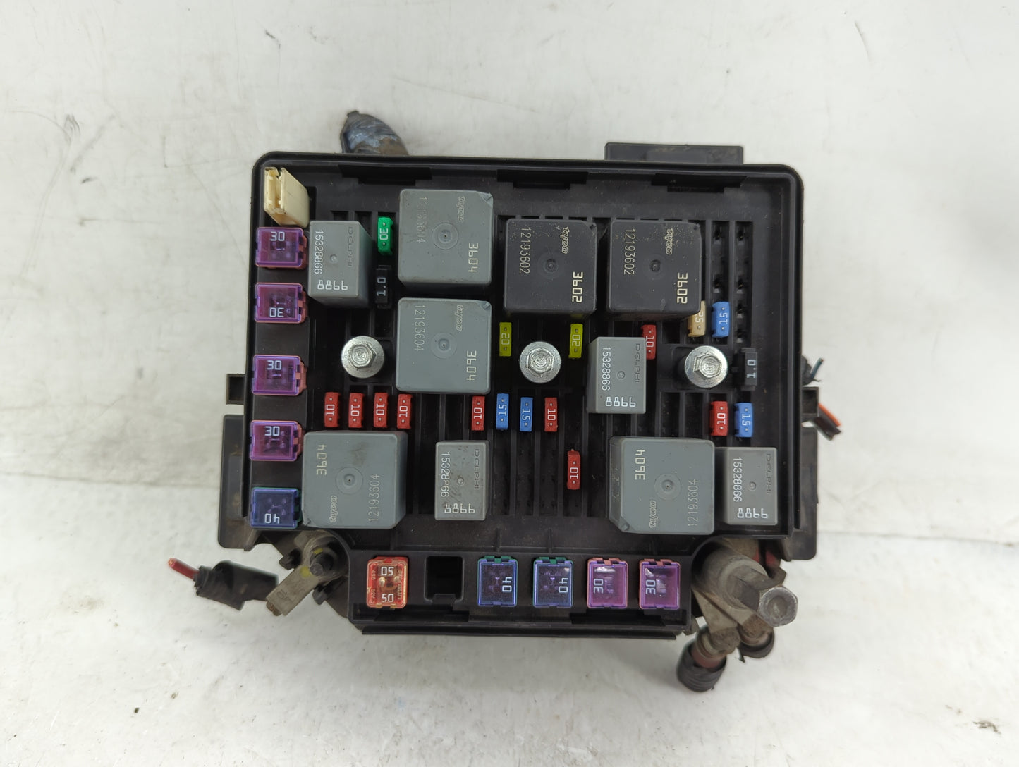 2006 Saturn Ion Fusebox Fuse Box Panel Relay Module P/N:13530414 15819063 Fits OEM Used Auto Parts - Oemusedautoparts1.com
