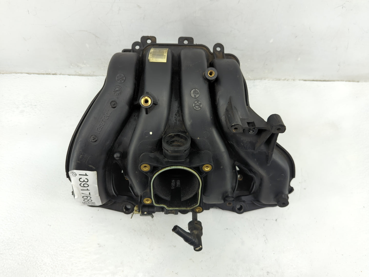 2003-2006 Saturn Ion Air Intake Manifold P/N:16212460 Fits Fits 2002 2003 2004 2005 2006 2007 OEM Used Auto Parts - Oemuseda