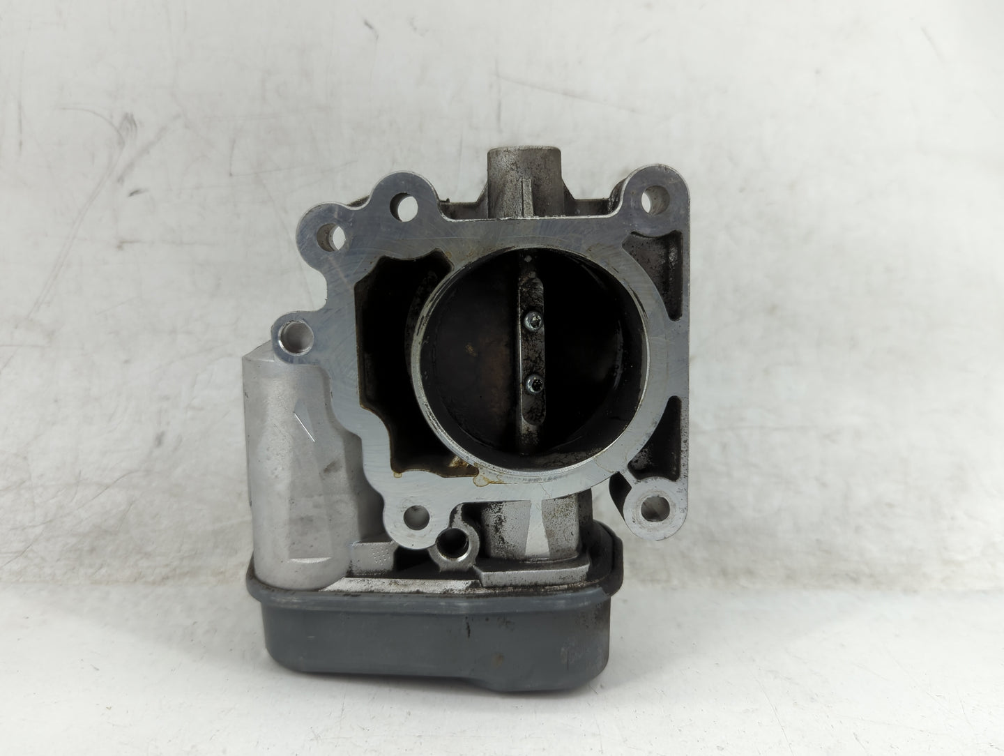 2005-2006 Saturn Ion Throttle Body Fits Fits 2002 2003 2004 2005 2006 2007 OEM Used Auto Parts - Oemusedautoparts1.com