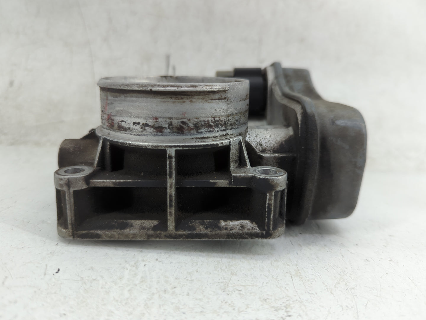 2005-2006 Saturn Ion Throttle Body Fits Fits 2002 2003 2004 2005 2006 2007 OEM Used Auto Parts - Oemusedautoparts1.com