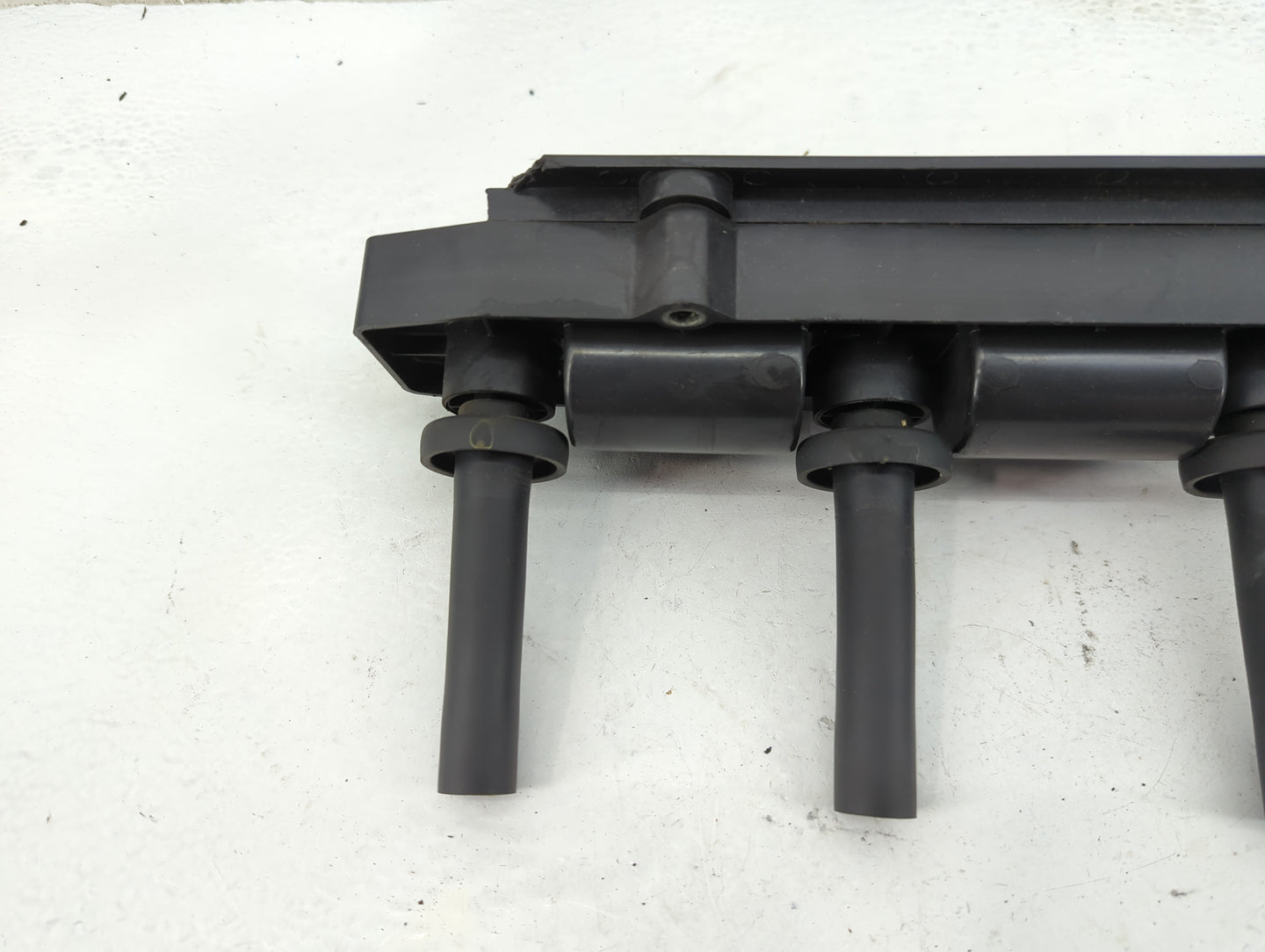 2003-2006 Saturn Ion Ignition Coil Igniter Pack - Oemusedautoparts1.com