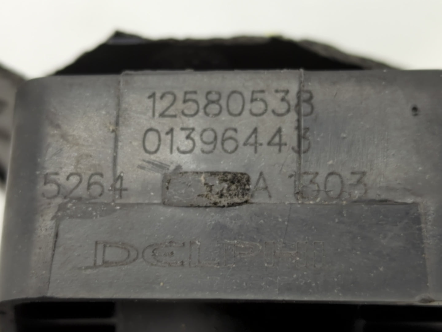 2003-2006 Saturn Ion Ignition Coil Igniter Pack - Oemusedautoparts1.com