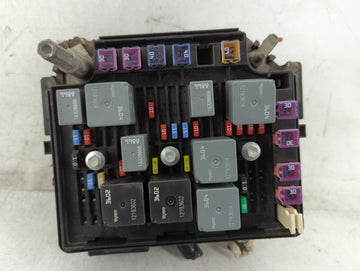 2006 Saturn Ion Fusebox Fuse Box Panel Relay Module P/N:13530414 15819063 Fits OEM Used Auto Parts
