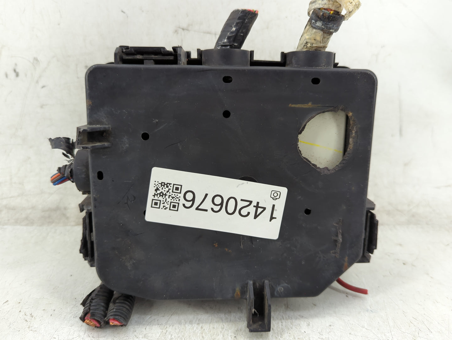 2006 Saturn Ion Fusebox Fuse Box Panel Relay Module P/N:13530414 15819063 Fits OEM Used Auto Parts - Oemusedautoparts1.com