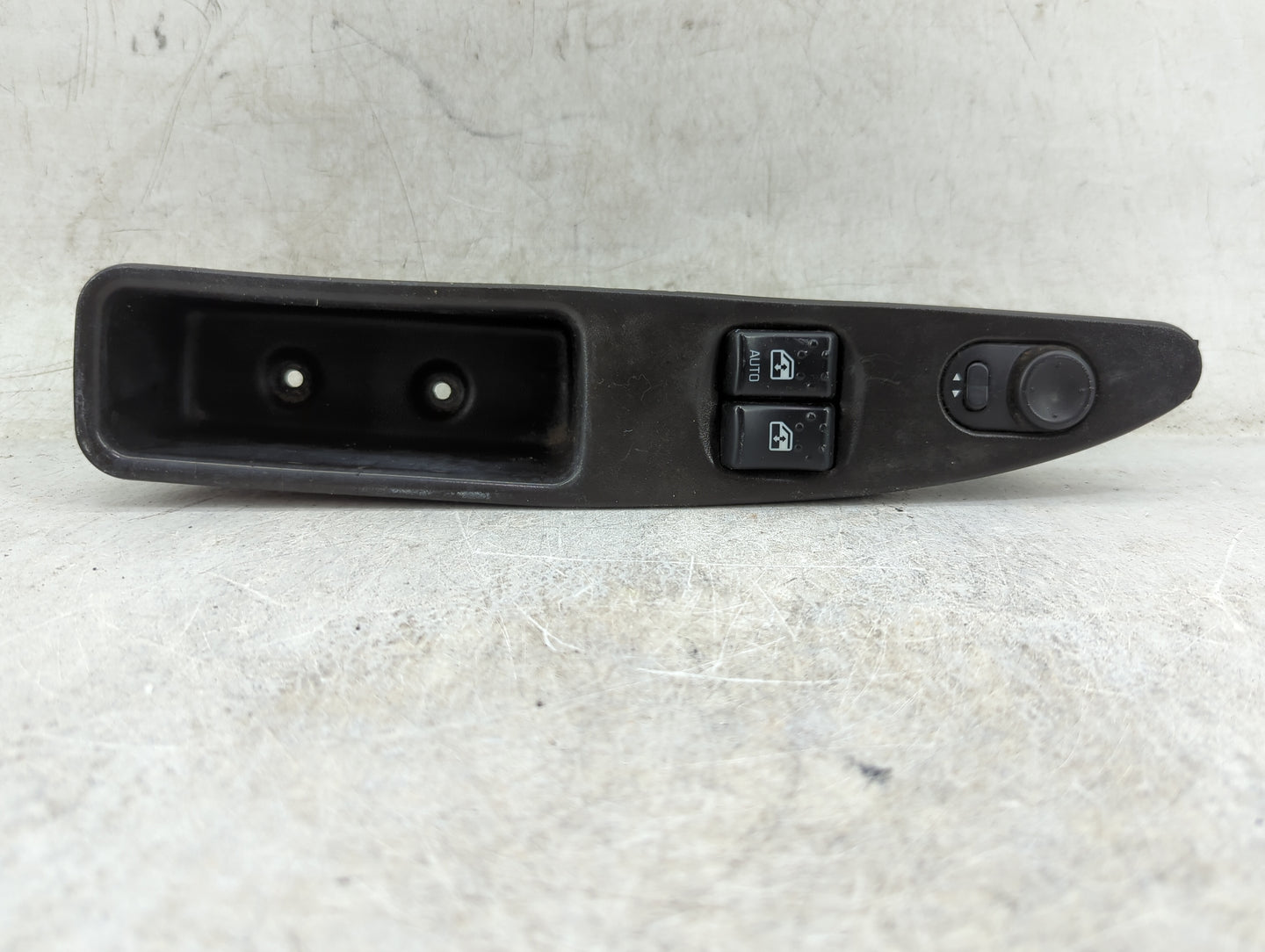 2006 Saturn Ion Master Power Window Switch Replacement Driver Side Left P/N:22692519 Fits OEM Used Auto Parts - Oemusedautop