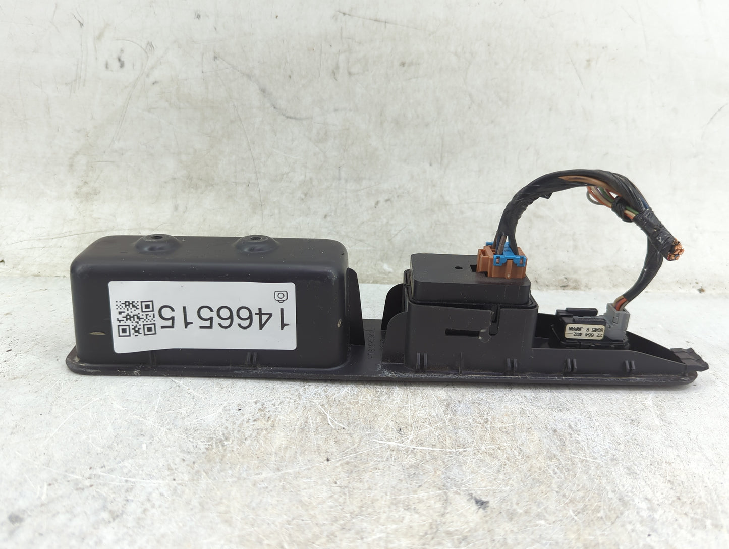 2006 Saturn Ion Master Power Window Switch Replacement Driver Side Left P/N:22692519 Fits OEM Used Auto Parts - Oemusedautop
