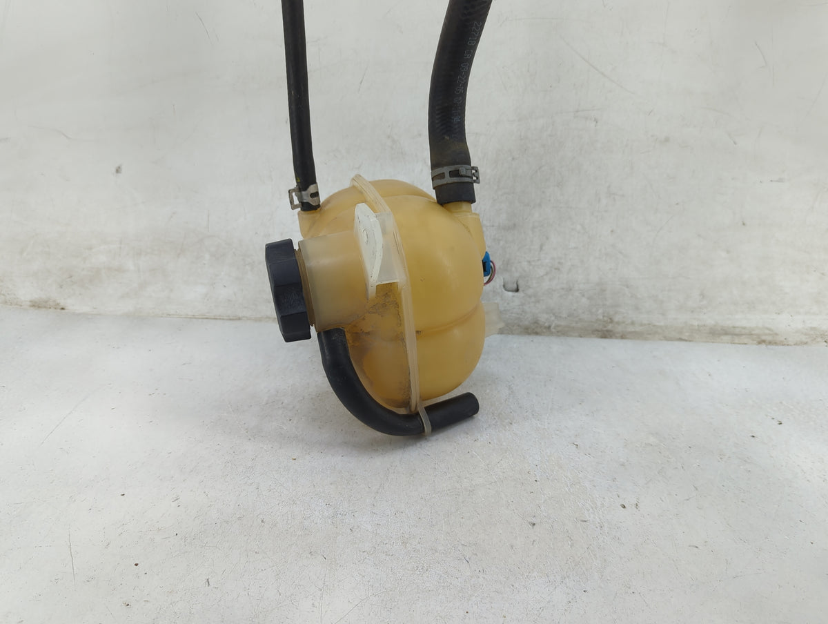 2003-2007 Saturn Ion Radiator Coolant Overflow Expansion Tank Bottle 1466960 - Oemusedautoparts1.com