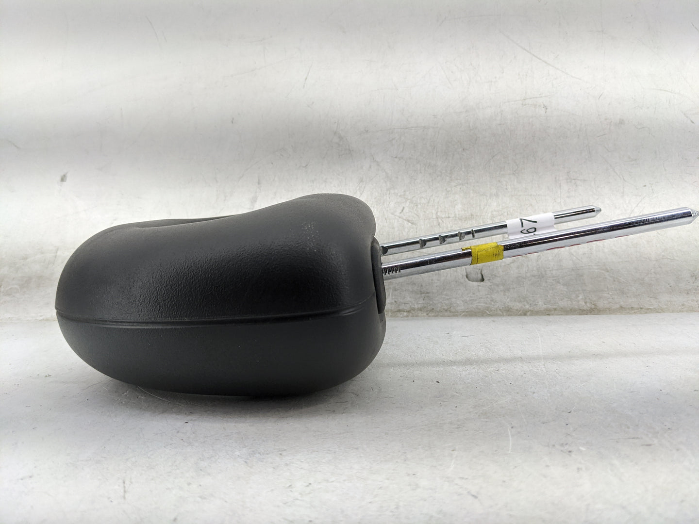 2006 Saturn Ion Headrest Head Rest Front Driver Seat Black - Oemusedautoparts1.com
