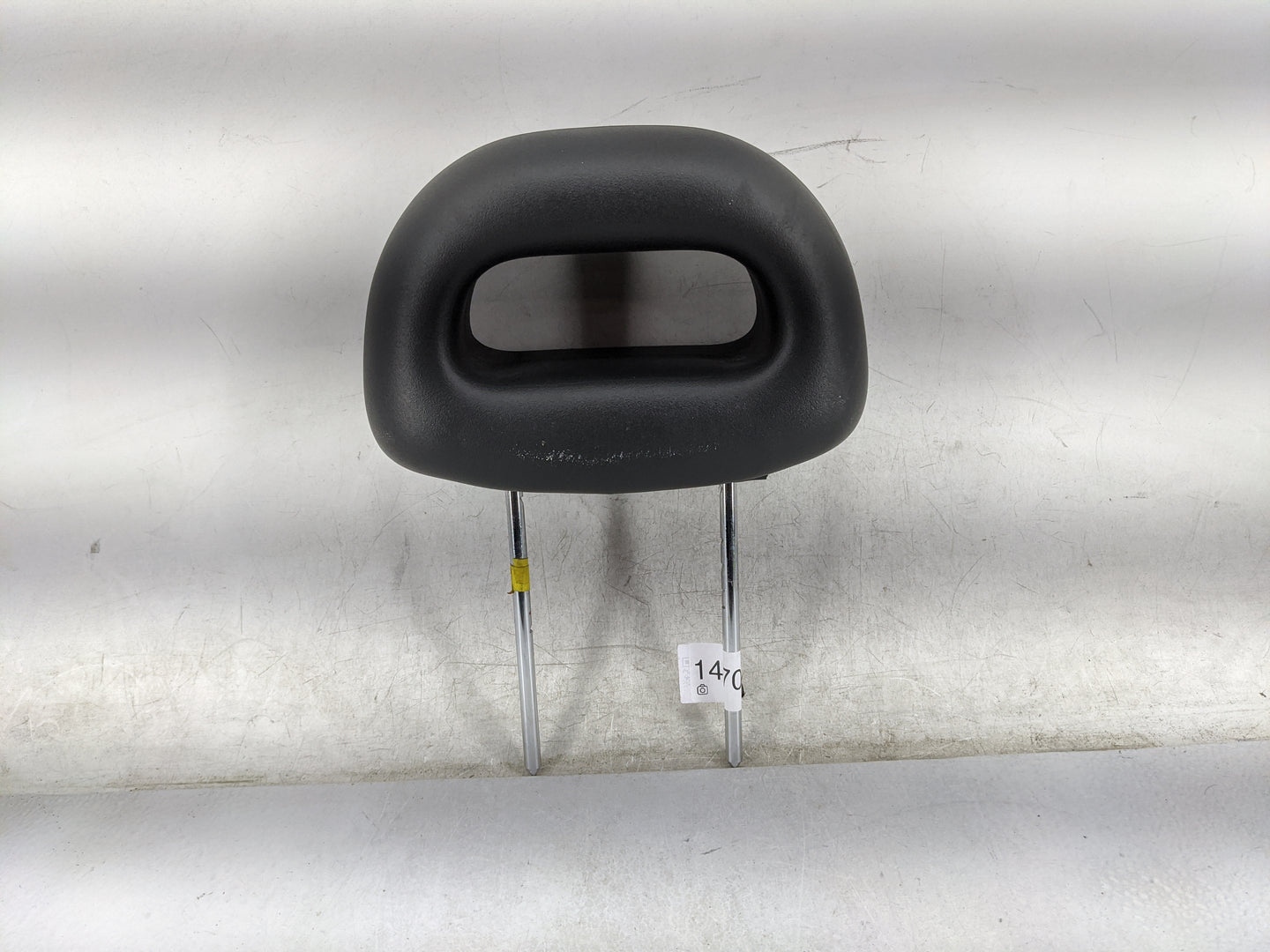 2006 Saturn Ion Headrest Head Rest Front Driver Seat Black - Oemusedautoparts1.com