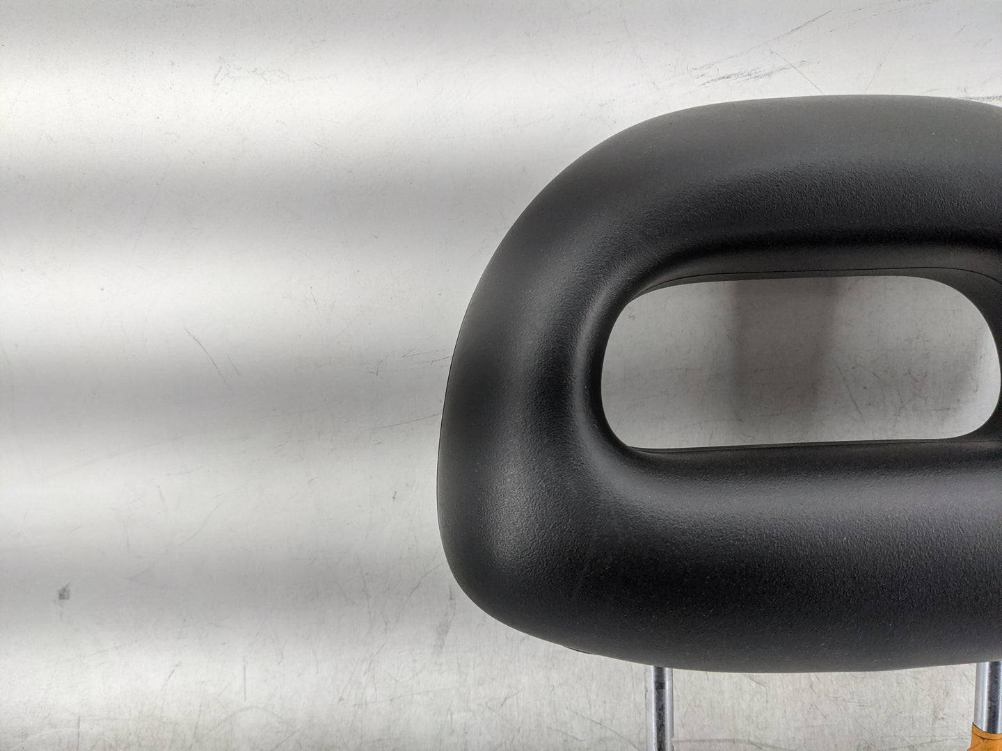 2004-2007 Saturn Ion Headrest Head Rest Front Driver Seat Black - Oemusedautoparts1.com