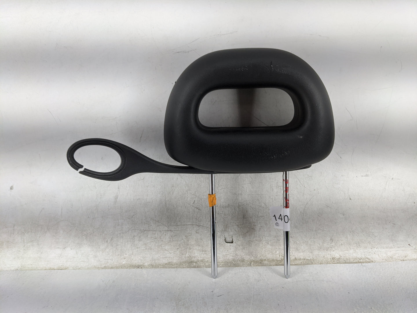 2004-2007 Saturn Ion Headrest Head Rest Front Driver Seat Black - Oemusedautoparts1.com