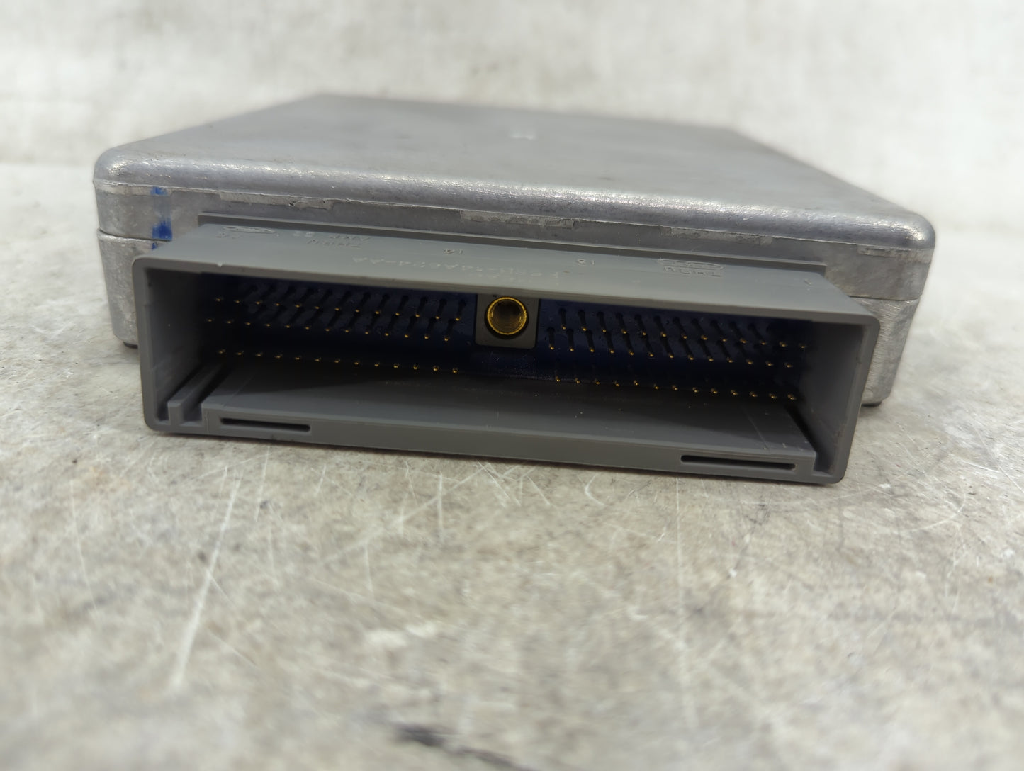 2005-2006 Saturn Ion PCM Engine Control Computer ECU ECM PCU OEM P/N:2L8A-12A650-AD AJ48-18881-B Fits Fits 2005 2006 OEM Use