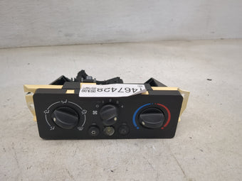 compare product 2006-2007 Saturn Ion Climate Control Module Temperature AC/Heater Replacement P/N:28020872 Fits Fits 2006 2007 OEM Used Auto Parts