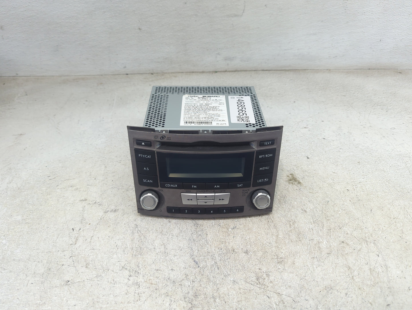 2006-2007 Saturn Ion Radio AM FM Cd Player Receiver Replacement P/N:86201AJ61A Fits Fits 2006 2007 OEM Used Auto Parts - Oem