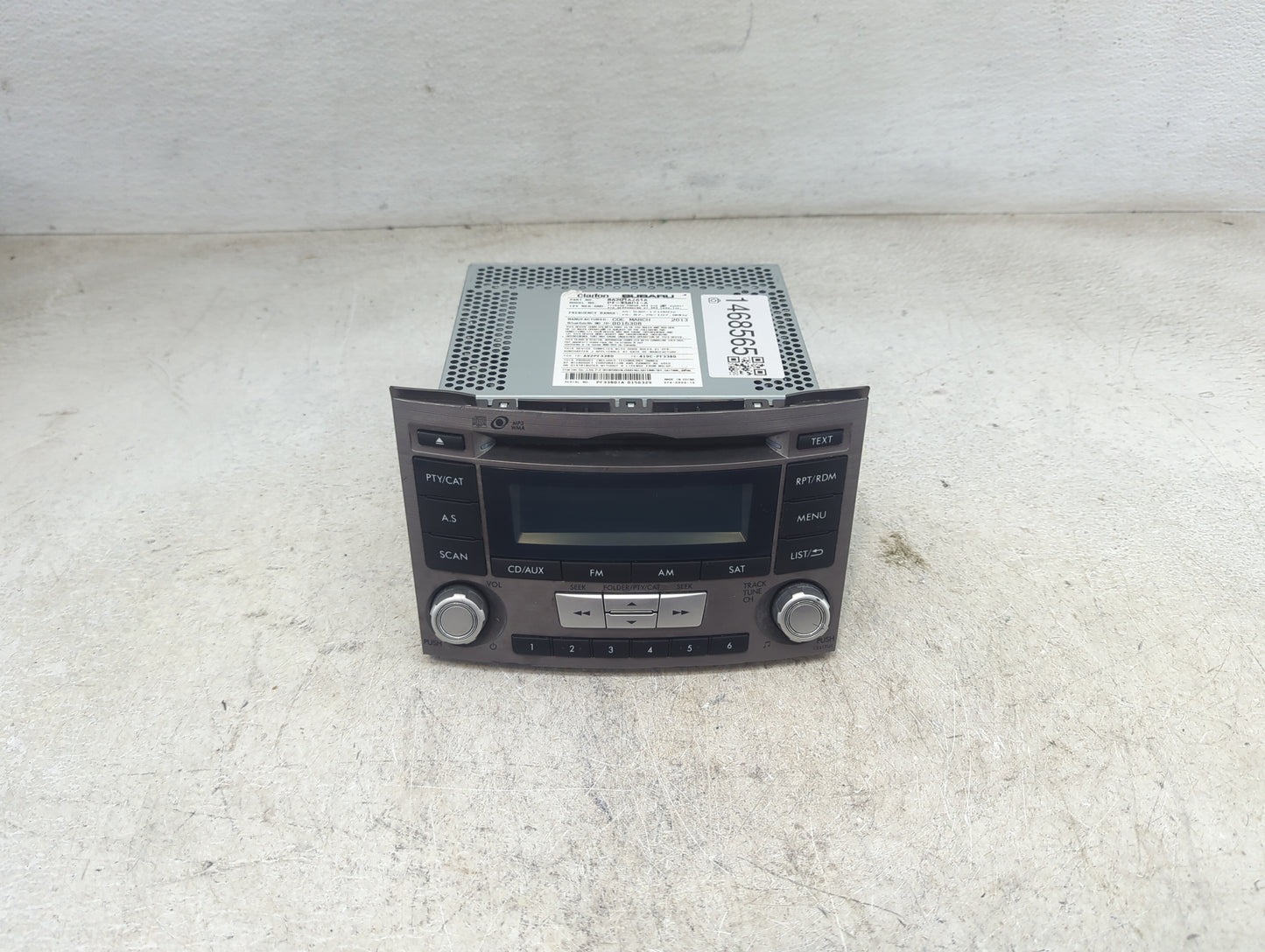 2006-2007 Saturn Ion Radio AM FM Cd Player Receiver Replacement P/N:86201AJ61A Fits Fits 2006 2007 OEM Used Auto Parts - Oem