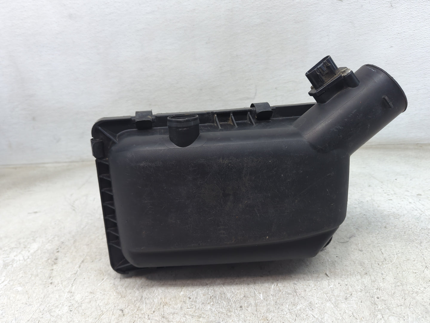 2006-2006 Saturn Ion Air Cleaner Intake-duct Hose Tube 1495475 - Oemusedautoparts1.com