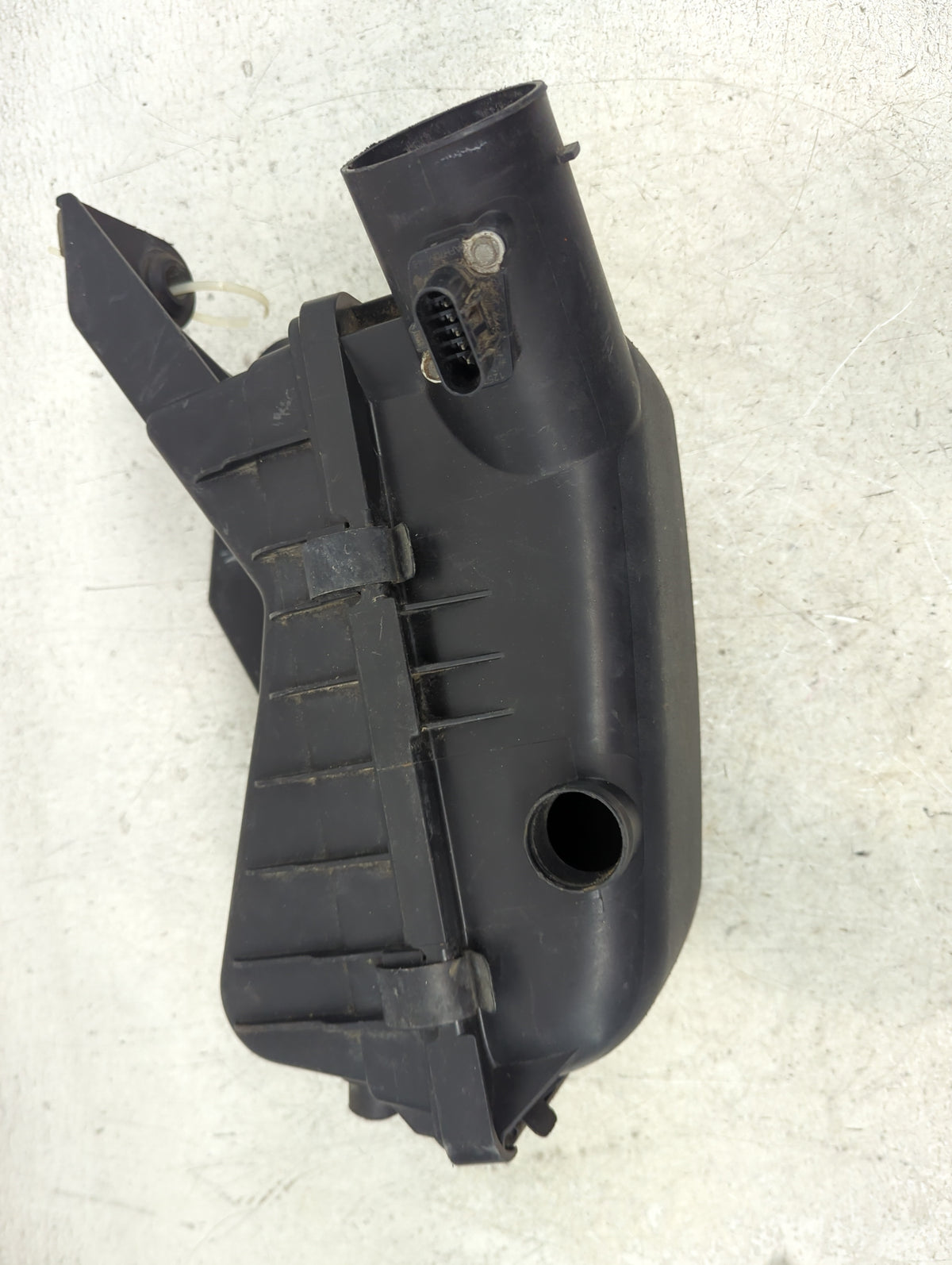 2006-2006 Saturn Ion Air Cleaner Intake-duct Hose Tube 1495475 - Oemusedautoparts1.com