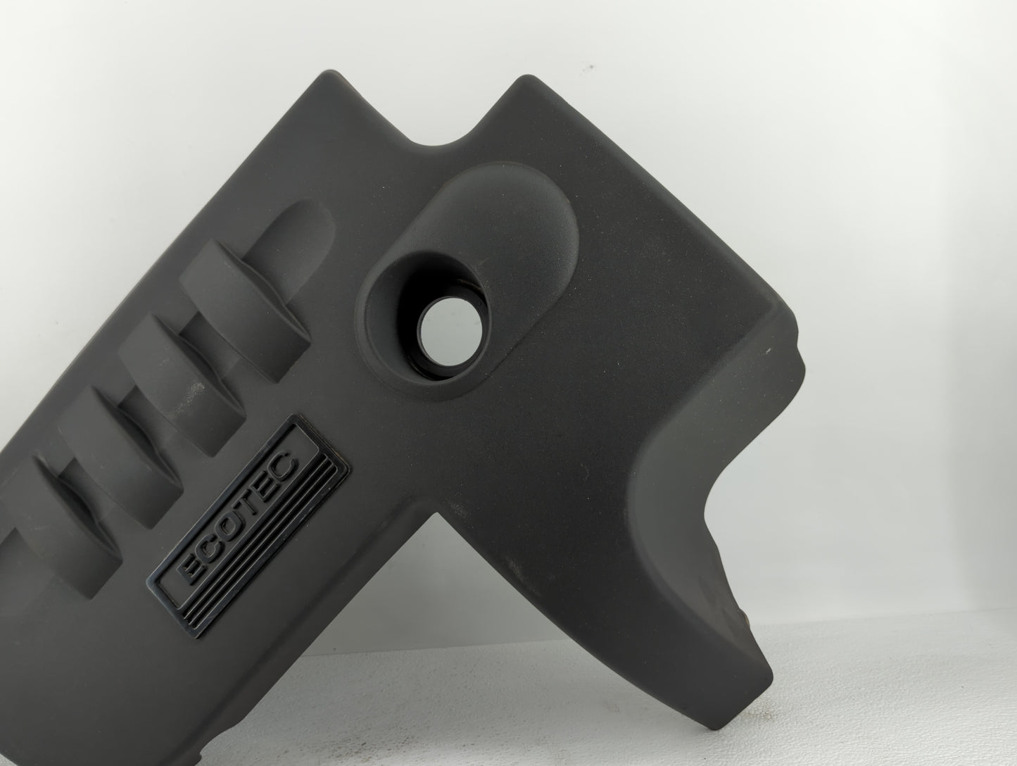 2006 Saturn Ion Engine Cover - Oemusedautoparts1.com