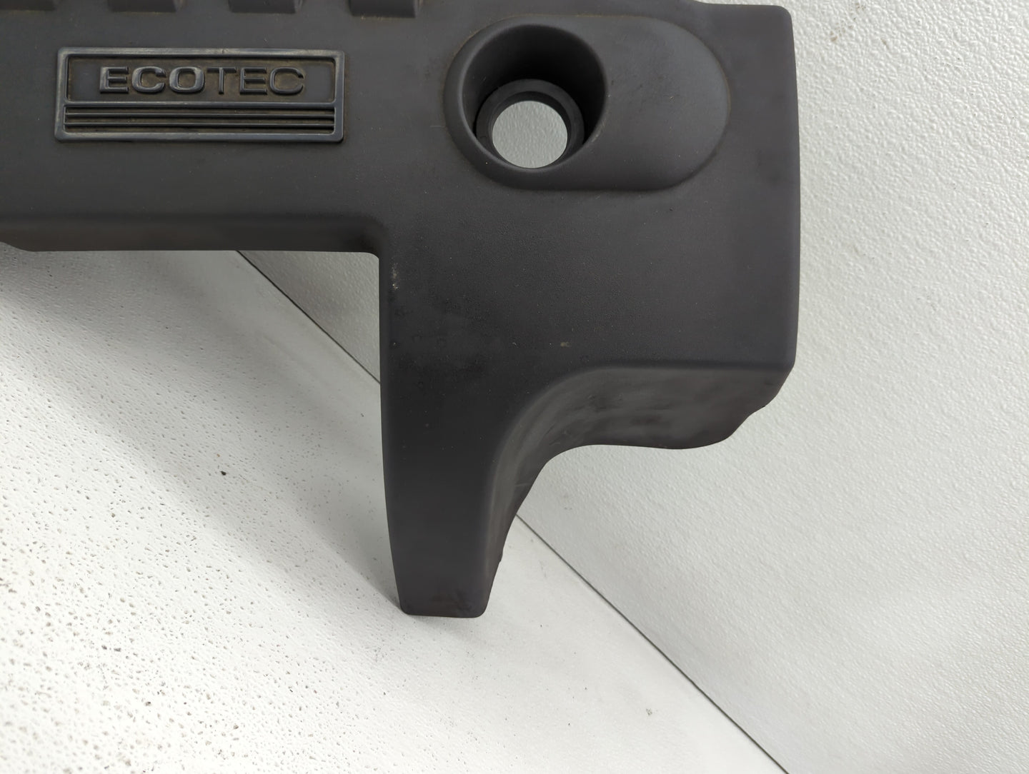 2006 Saturn Ion Engine Cover - Oemusedautoparts1.com