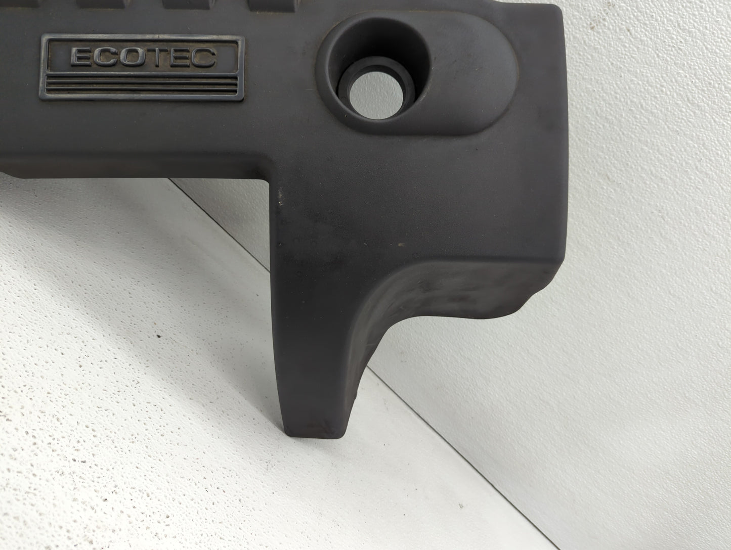 2006 Saturn Ion Engine Cover - Oemusedautoparts1.com