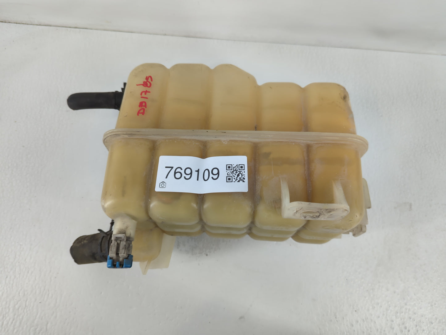 2003-2007 Saturn Ion Windshield Washer Fluid Reservoir Bottle Oem - Oemusedautoparts1.com
