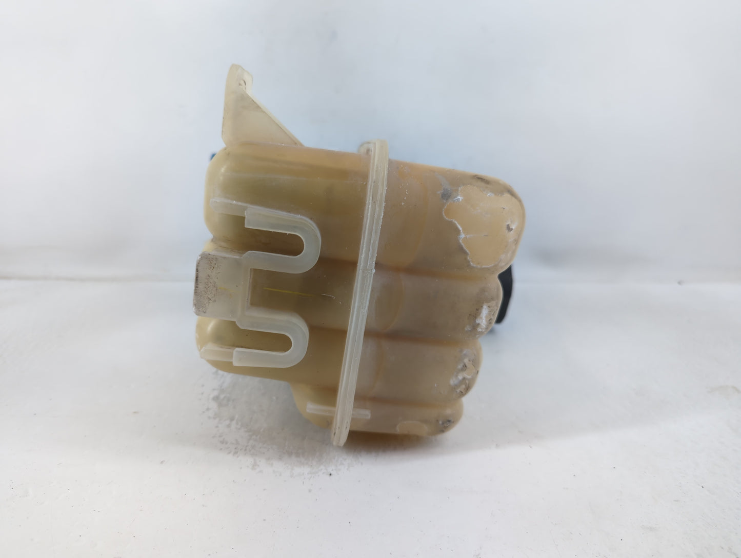 2003-2007 Saturn Ion Windshield Washer Fluid Reservoir Bottle Oem - Oemusedautoparts1.com