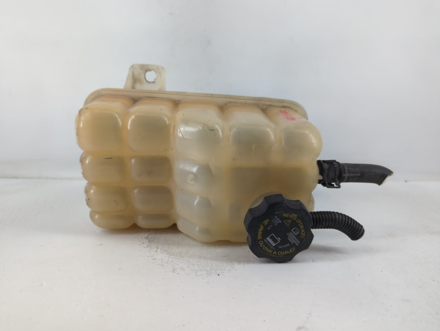 2003-2007 Saturn Ion Windshield Washer Fluid Reservoir Bottle Oem - Oemusedautoparts1.com