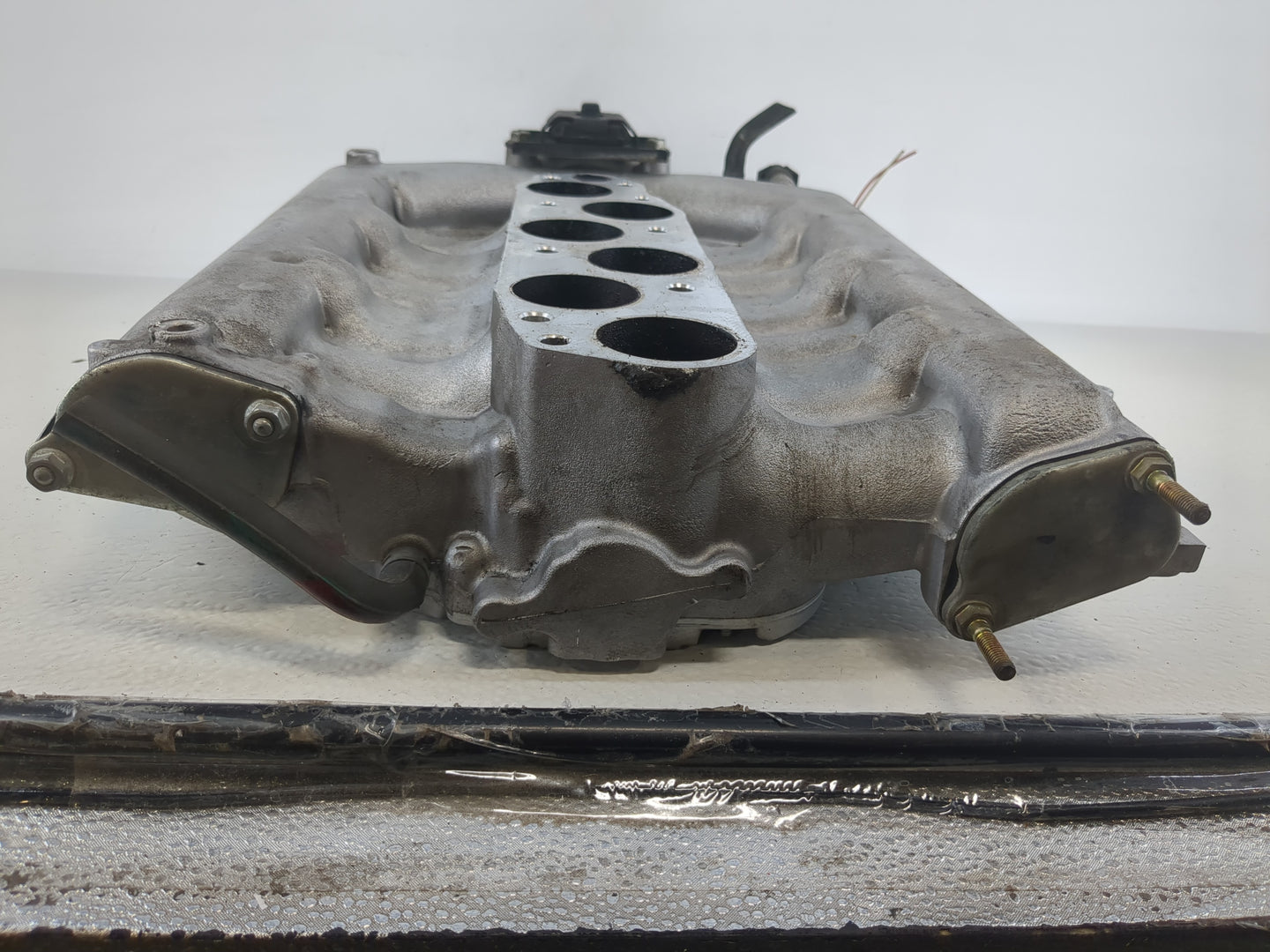 2004-2007 Saturn Vue Air Intake Manifold Fits Fits 2004 2005 2006 2007 OEM Used Auto Parts - Oemusedautoparts1.com